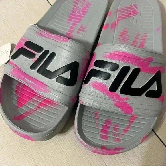 Fila Grey and Pink Marbled Slides NWT - Picture 3 of 7